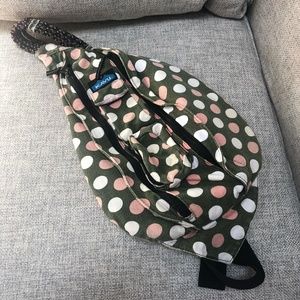 Kavu Sling Bag! Polka Dots!